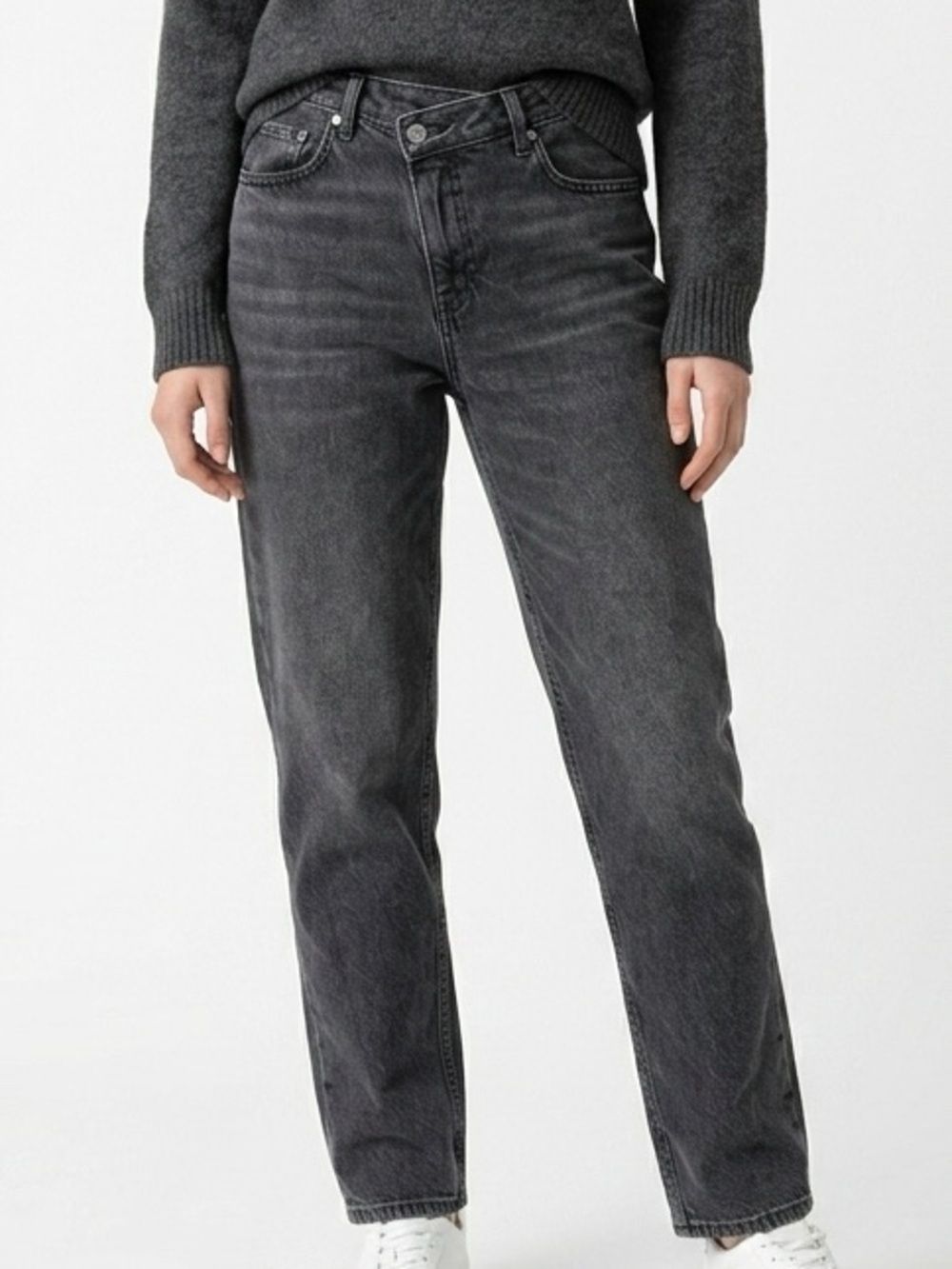 American eagle strigid jeans